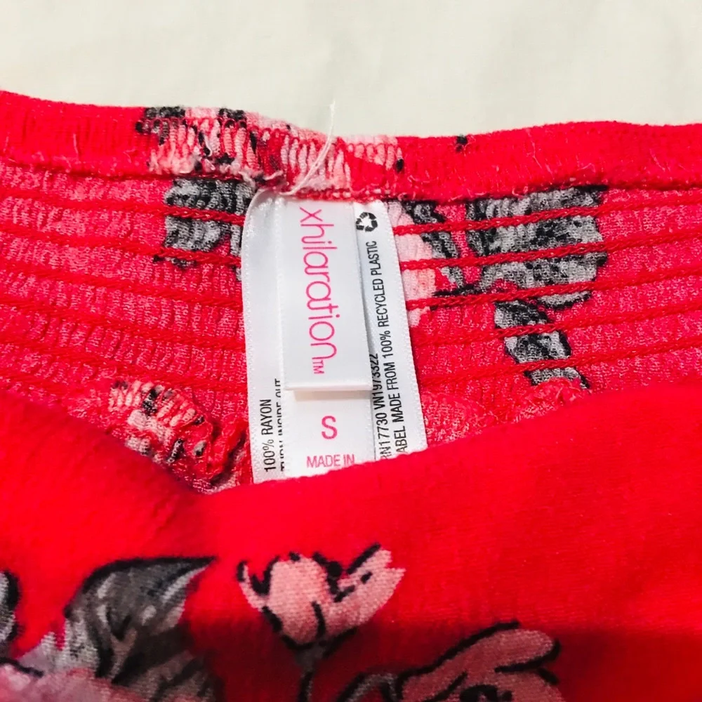 NWT Xhilaration Small Red Floral Shorts 100% Cotton with Flare Front Flat Waist